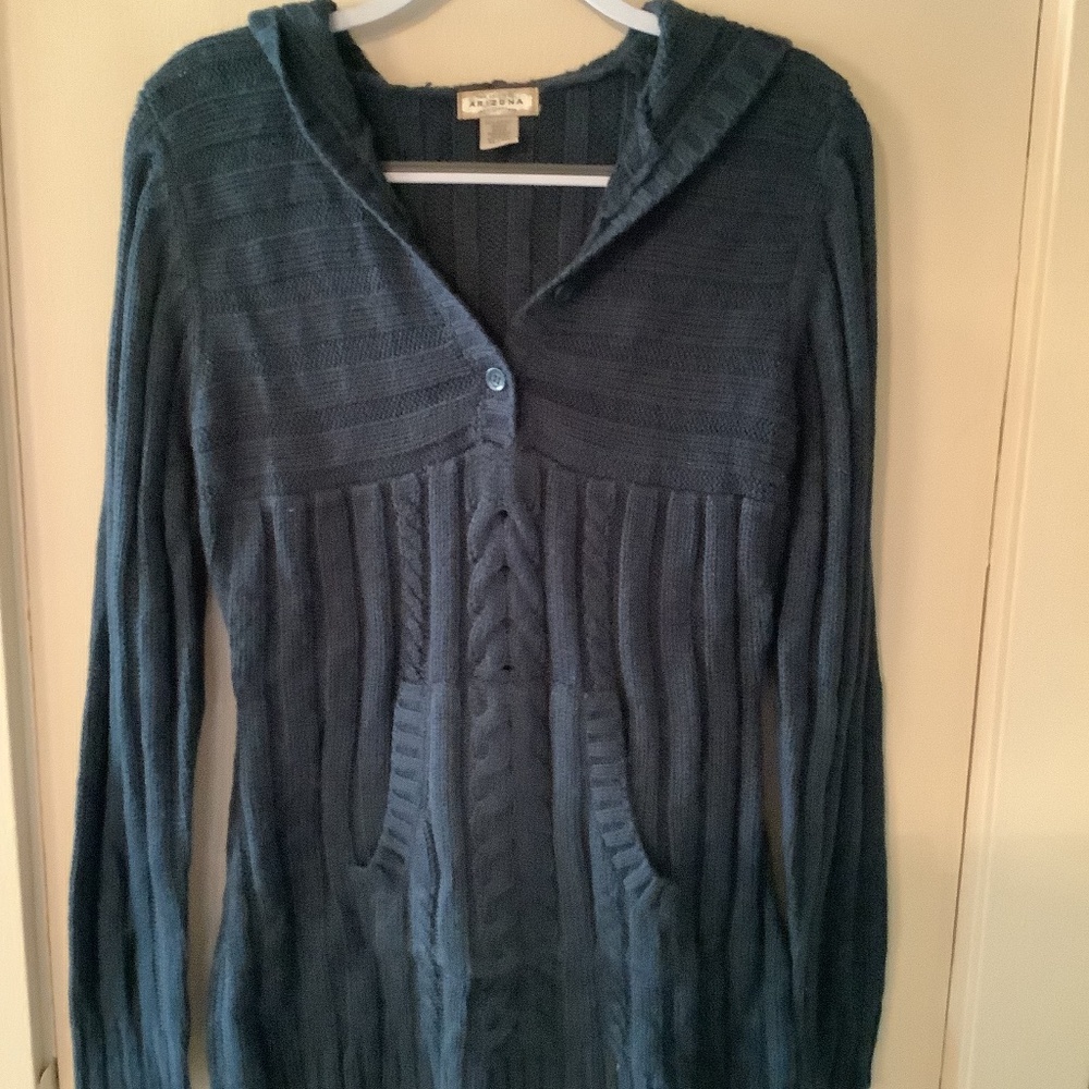 Arizona jean company hooded sweater size xl.